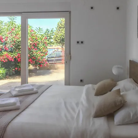 Elysium Apartment *