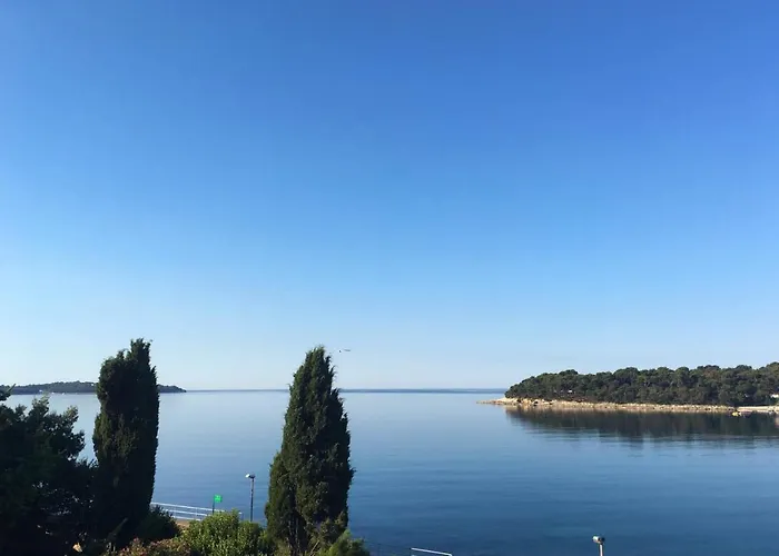 Elysium Lägenhet Pula