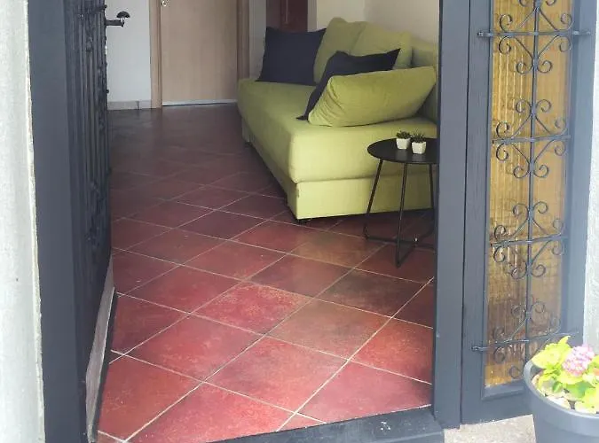 Elysium * Πούλα