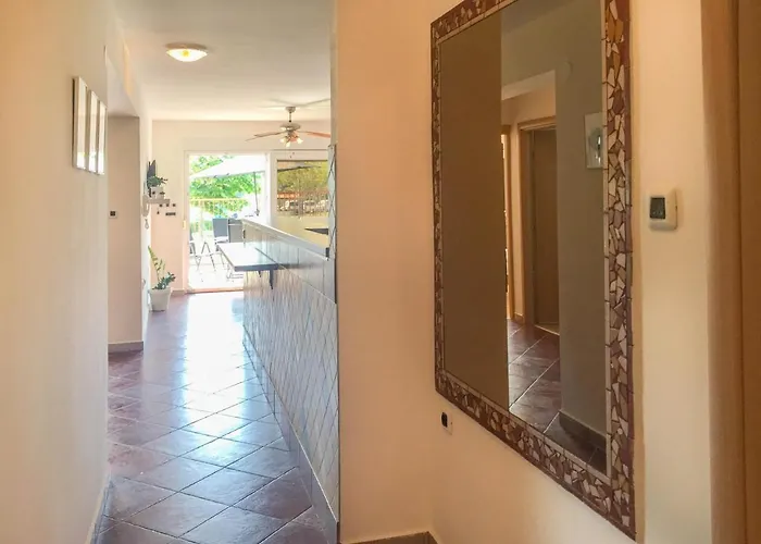 Elysium * Πούλα